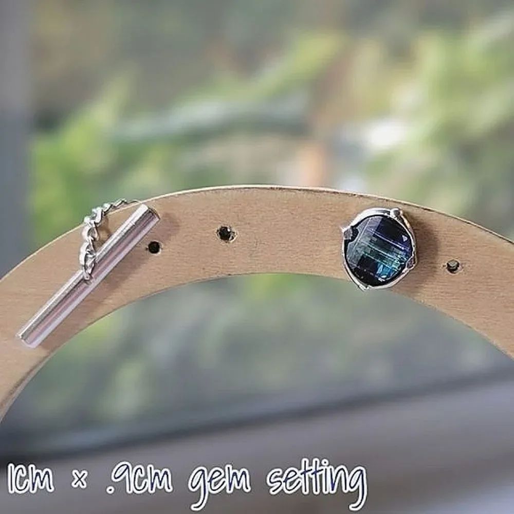 Vtg faceted blue-green faux gem silver tone tie pin
